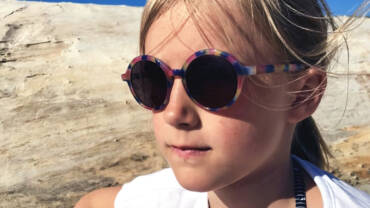 Occhiali da sole per bambini. Come scegliere gli occhiali giusti?